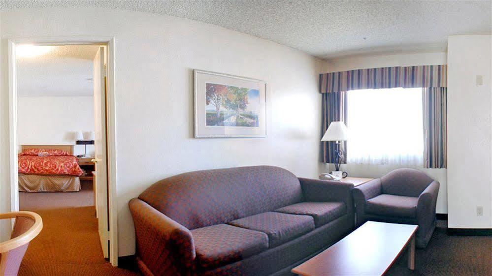 Surestay Plus Hotel By Best Western Upland - Ontario North מראה חיצוני תמונה